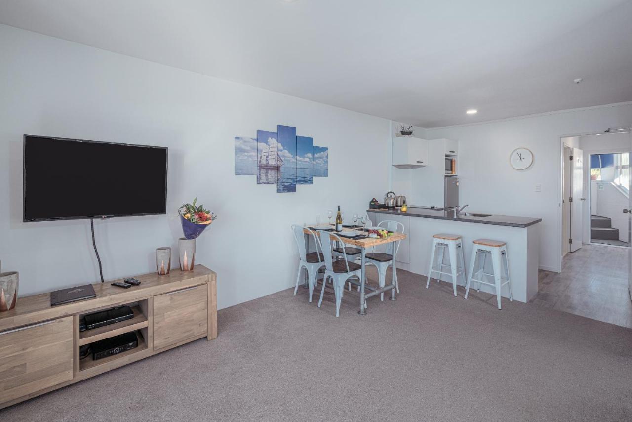 Waterfront Apartments Whitianga Exterior foto