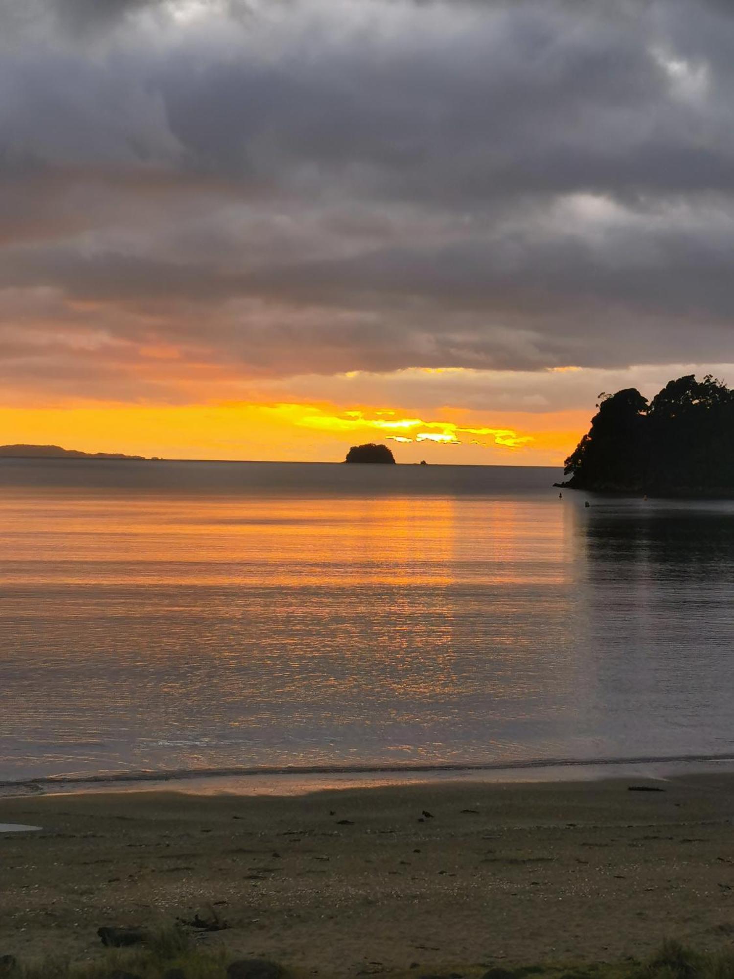 Waterfront Apartments Whitianga Exterior foto